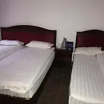 Leo Hostel